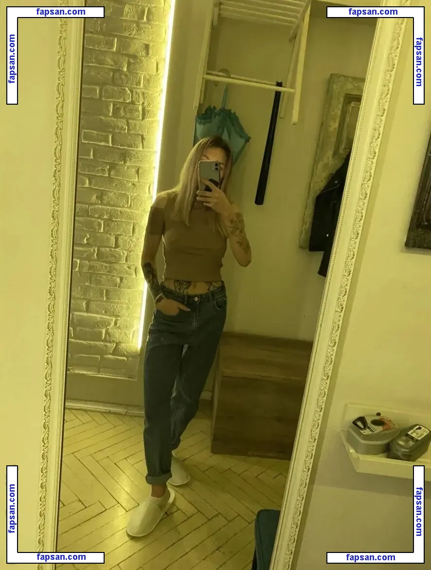 liza_bet nude photo #0036 from OnlyFans