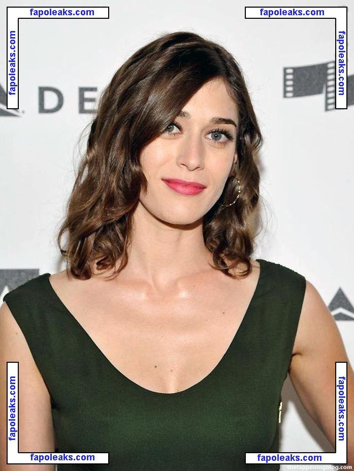 Lizzy Caplan / thelizzycaplan голая фото #0415 с Онлифанс