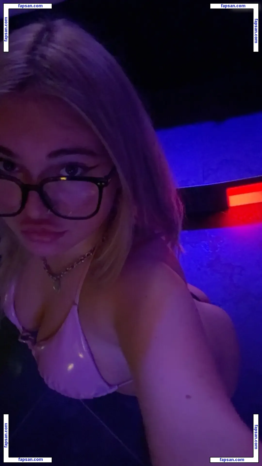 Lizzy_Cherry nude photo #0002 from OnlyFans