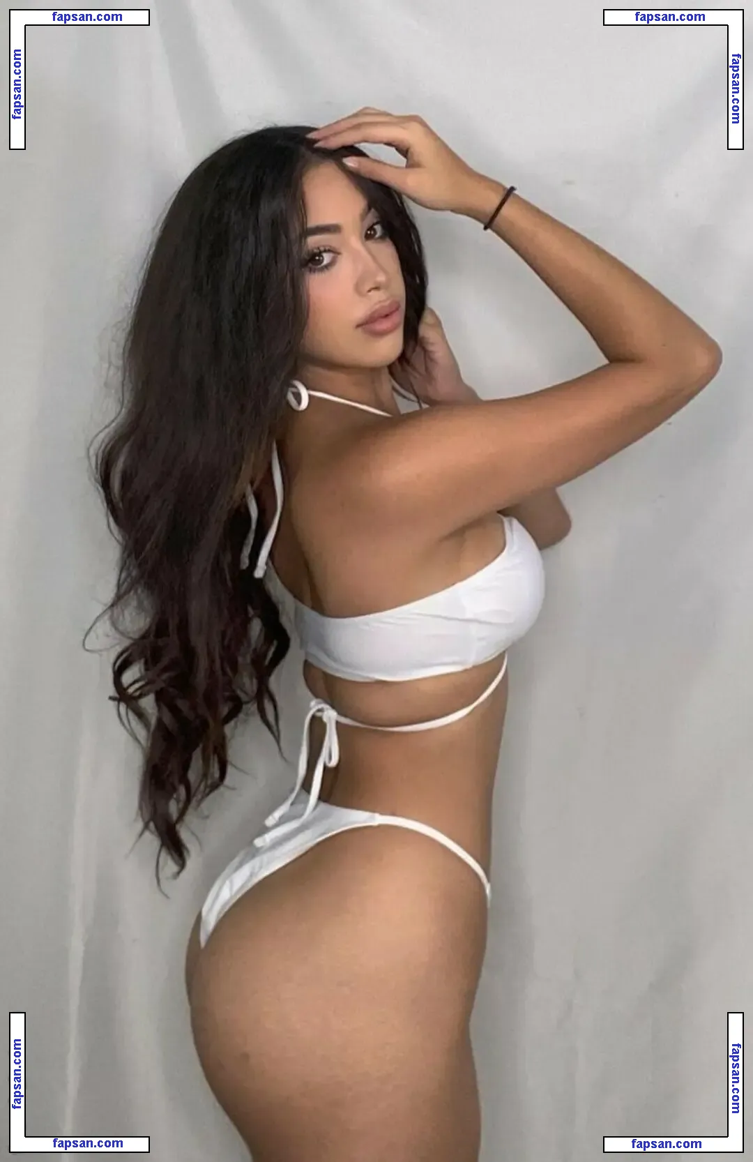 Lizzy Vee nude photo #0013 from OnlyFans