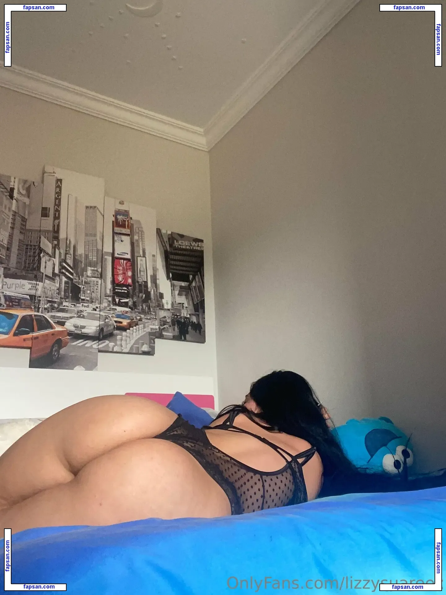 lizzysuareez nude photo #0019 from OnlyFans