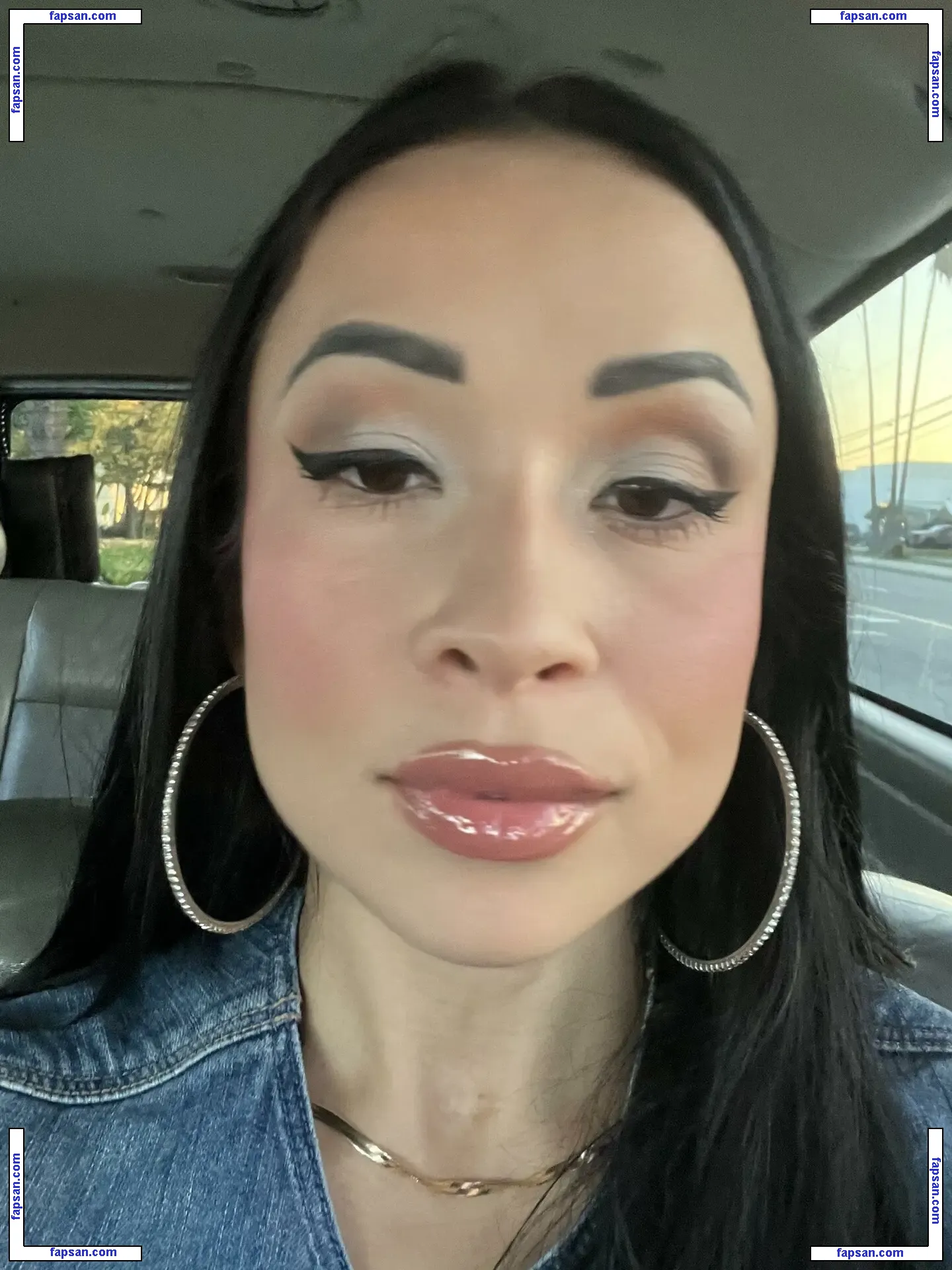 lizzywurst nude photo #0433 from OnlyFans