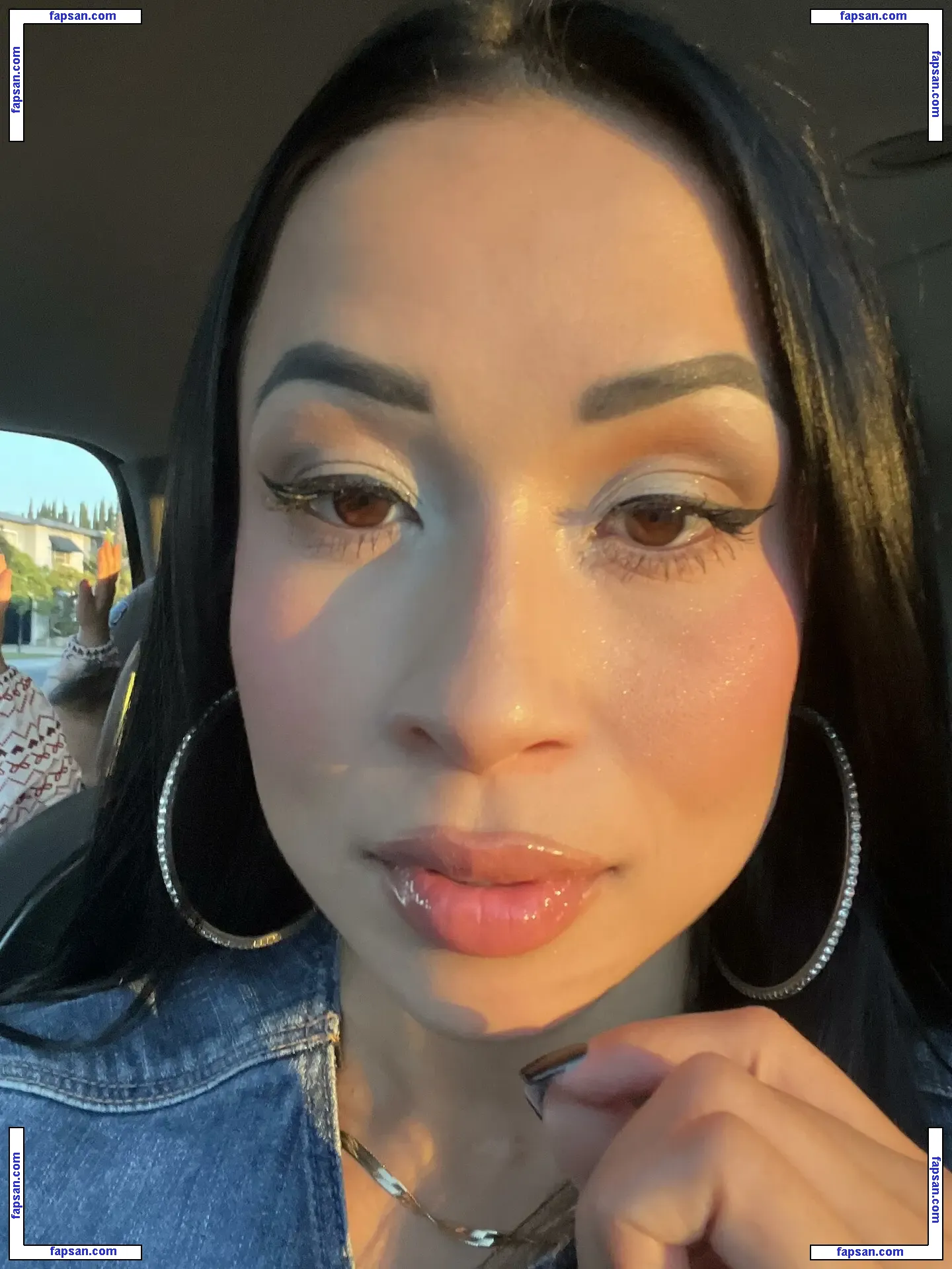 lizzywurst nude photo #0437 from OnlyFans