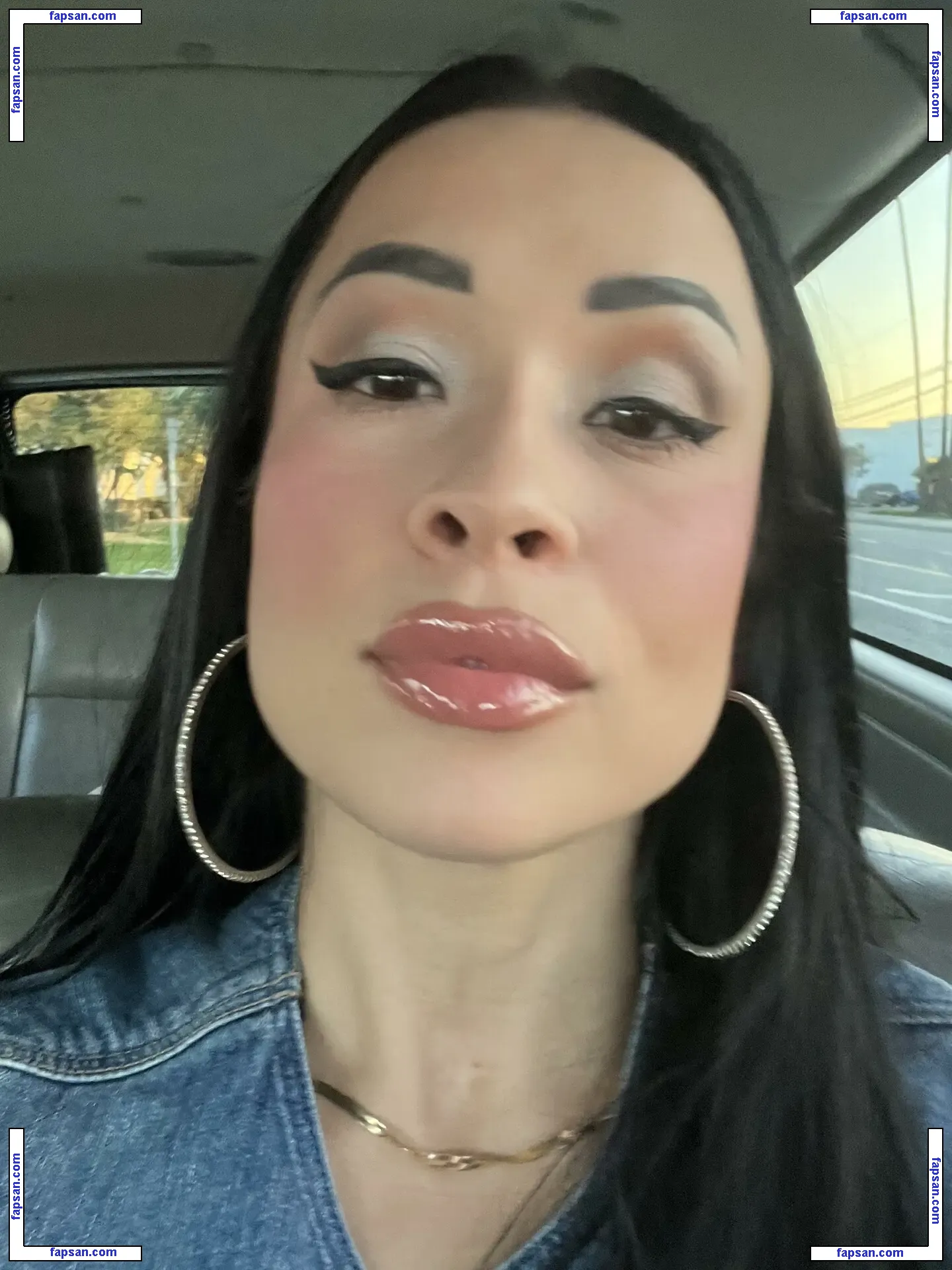 lizzywurst nude photo #0438 from OnlyFans