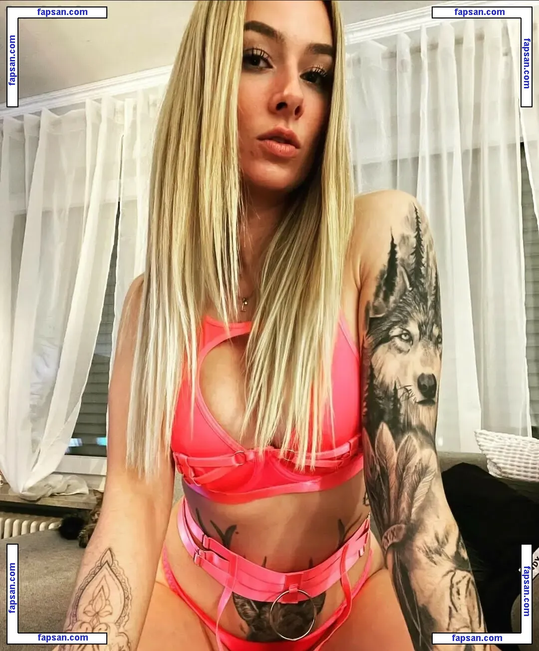 lizzzyfox nude photo #0069 from OnlyFans