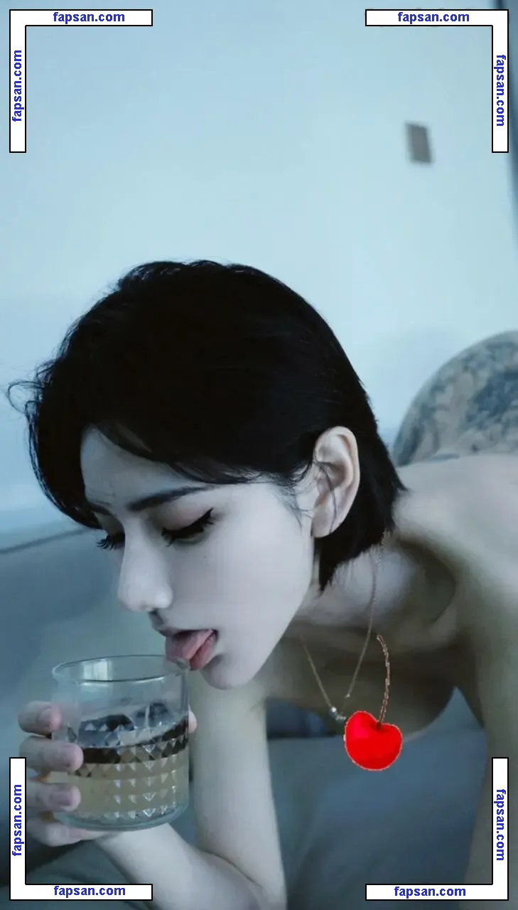 ll5173167918072 голая фото #0004 с Онлифанс