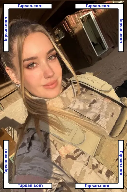 llunaclark nude photo #0053 from OnlyFans