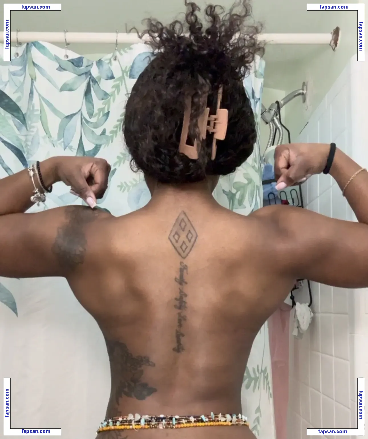 Locdbree голая фото #0002 с Онлифанс