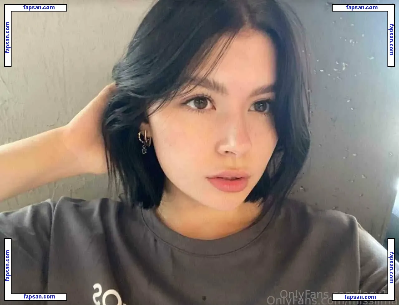 locy18 nude photo #0003 from OnlyFans