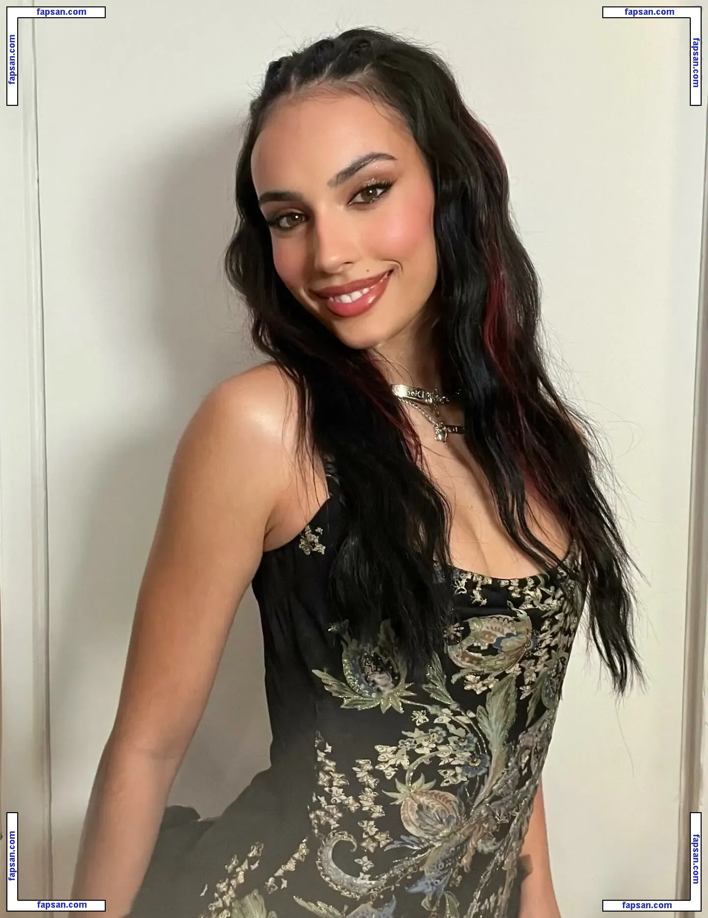 Log in голая фото #0253 с Онлифанс