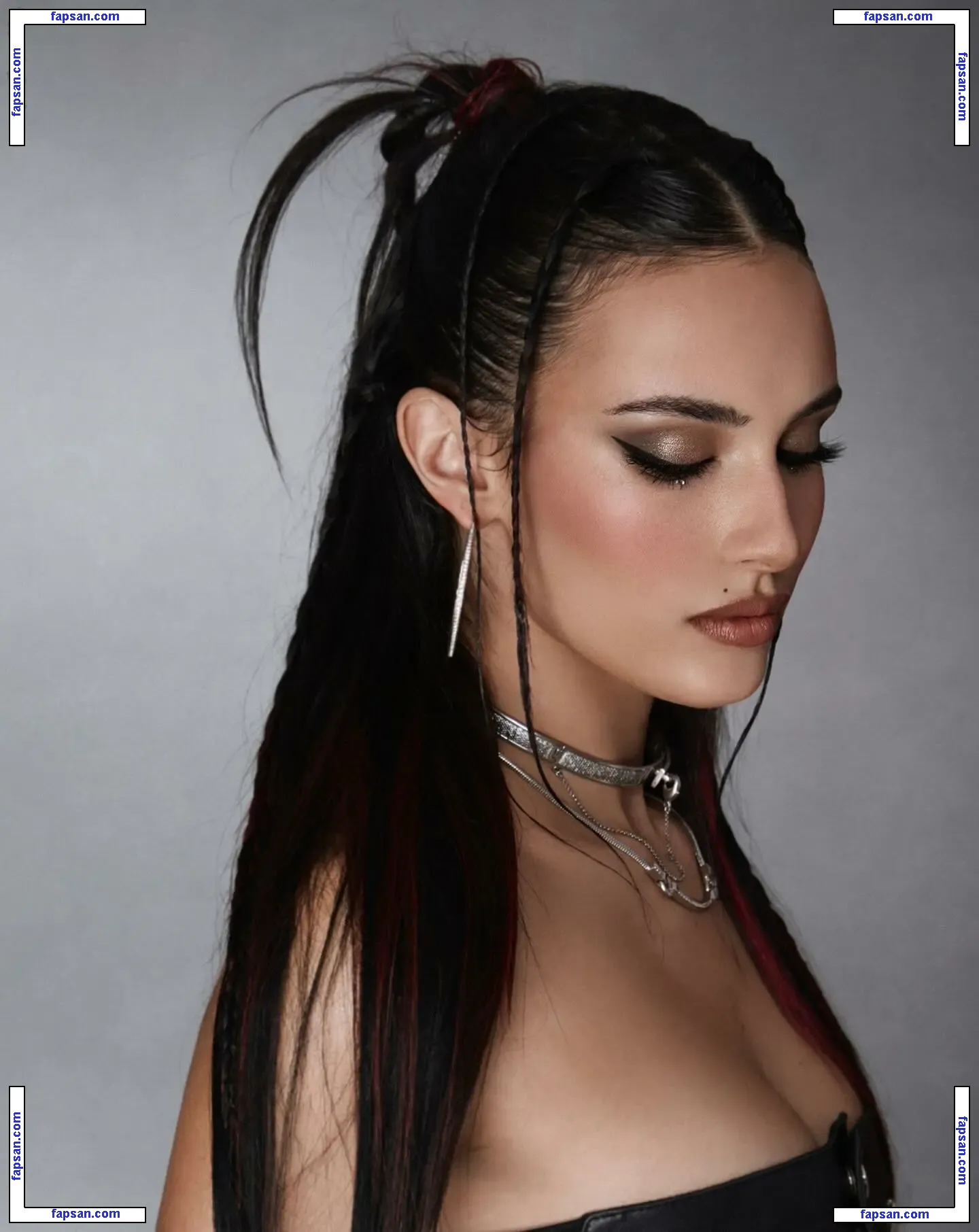 Log in голая фото #0255 с Онлифанс