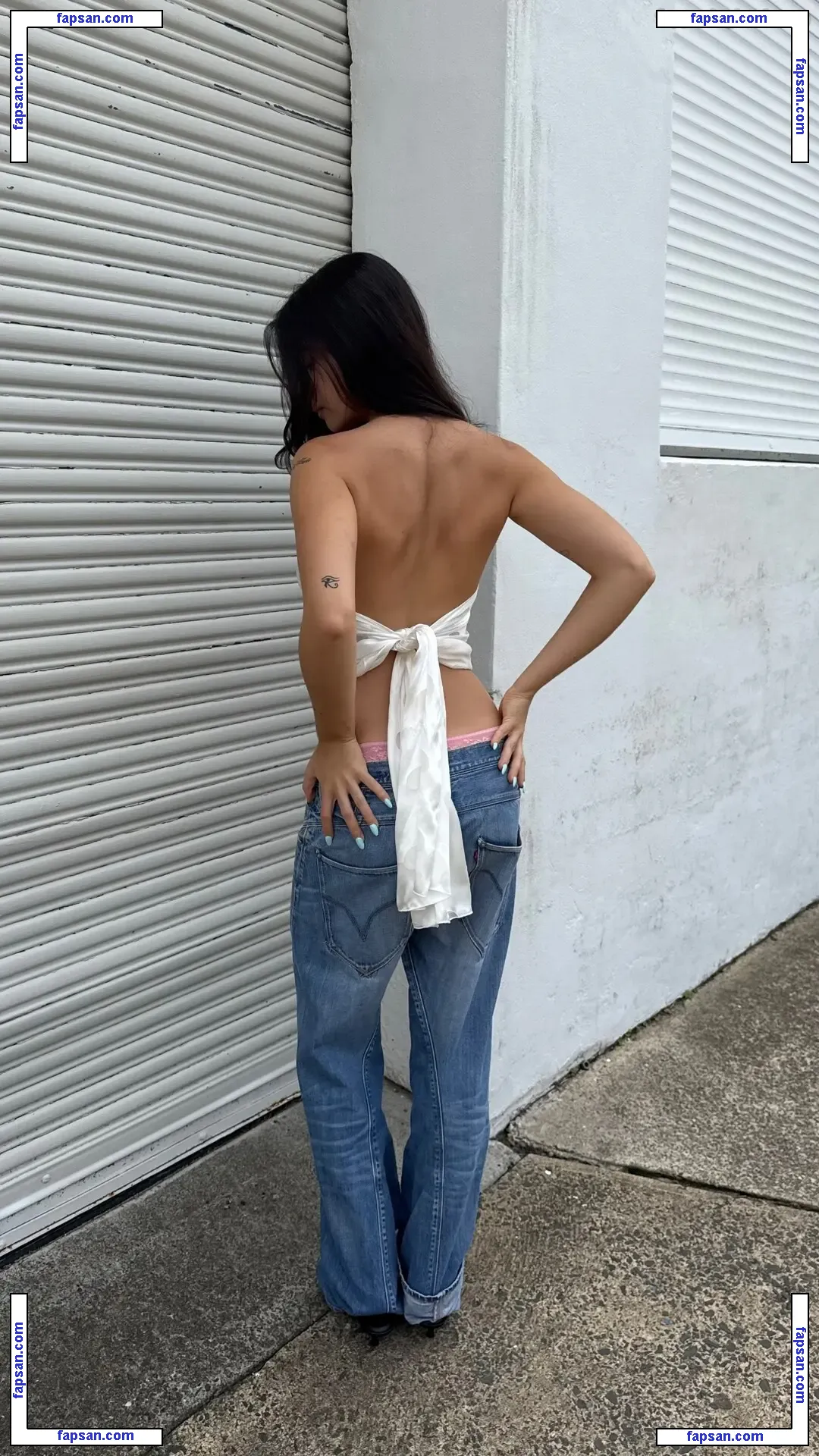 Log in голая фото #0269 с Онлифанс