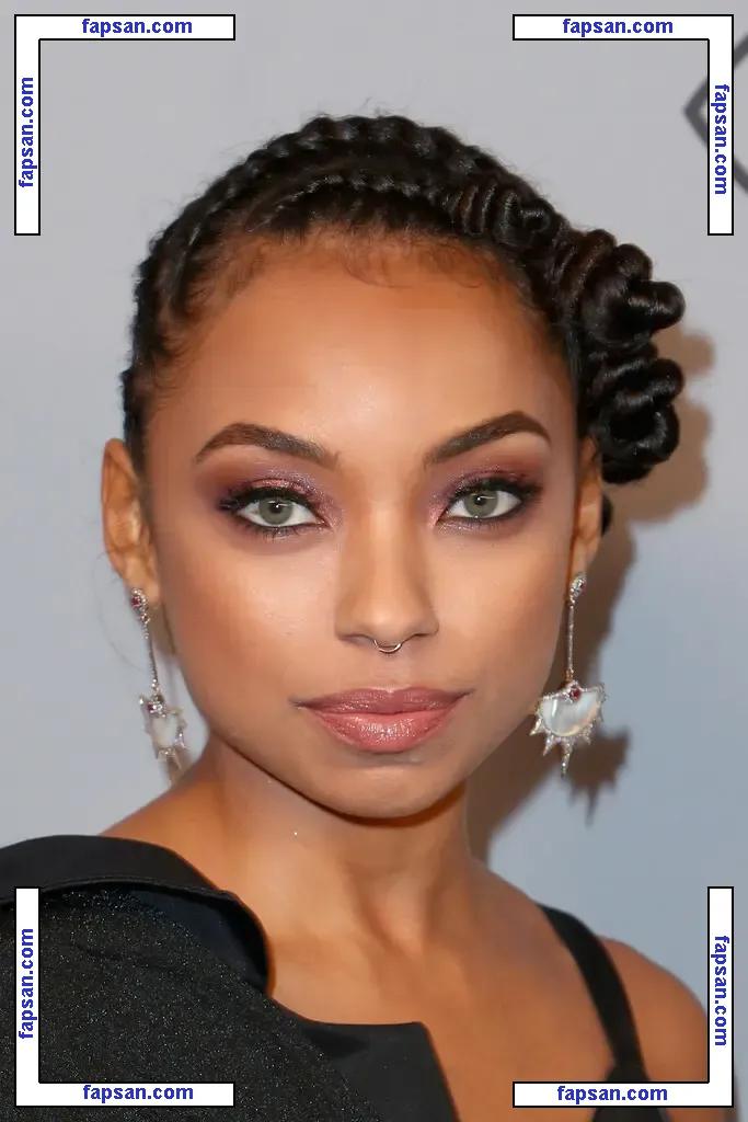 Logan Browning голая фото #0074 с Онлифанс