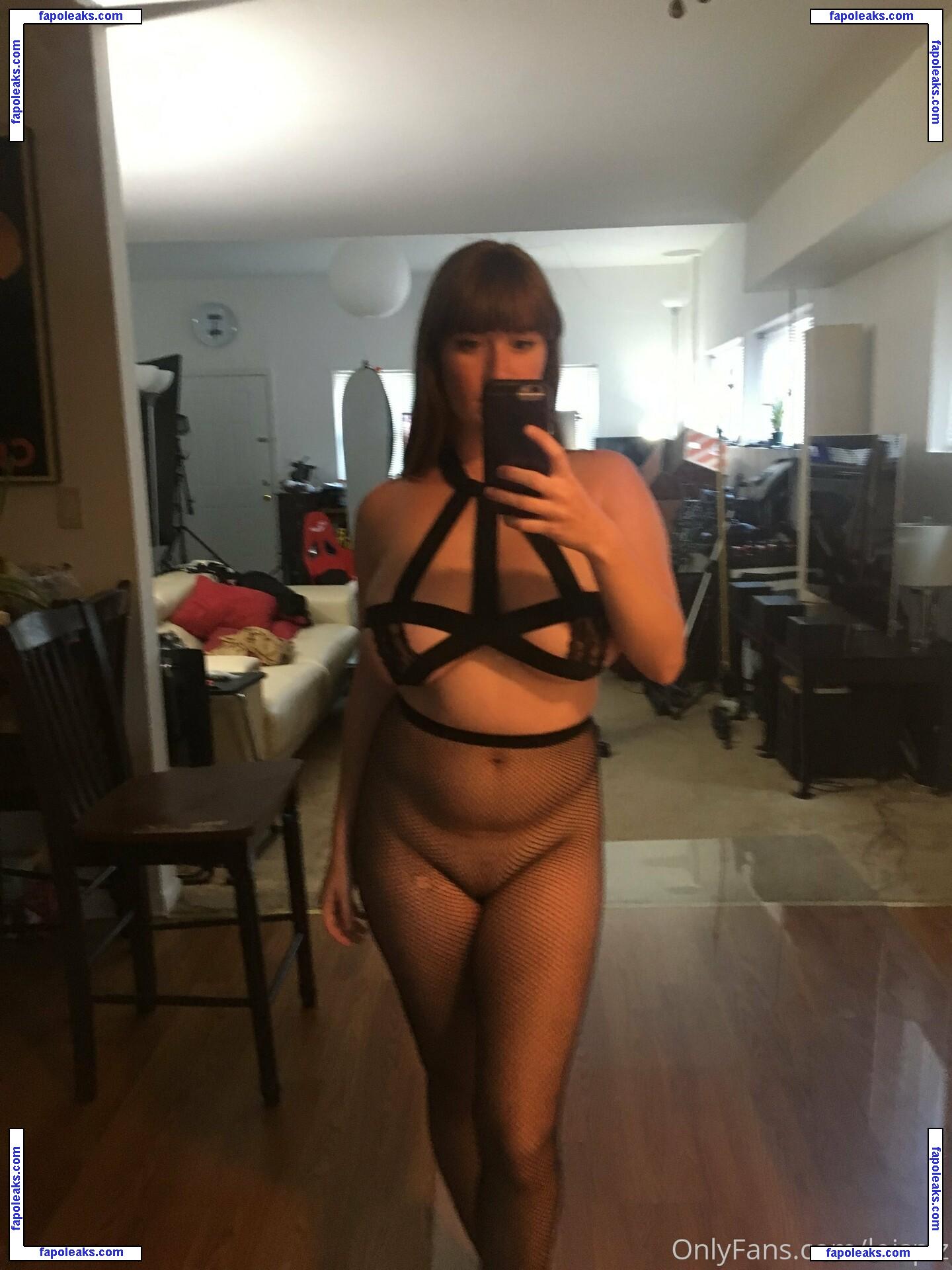 loisplz / lomeinnoodles19 nude photo #0116 from OnlyFans