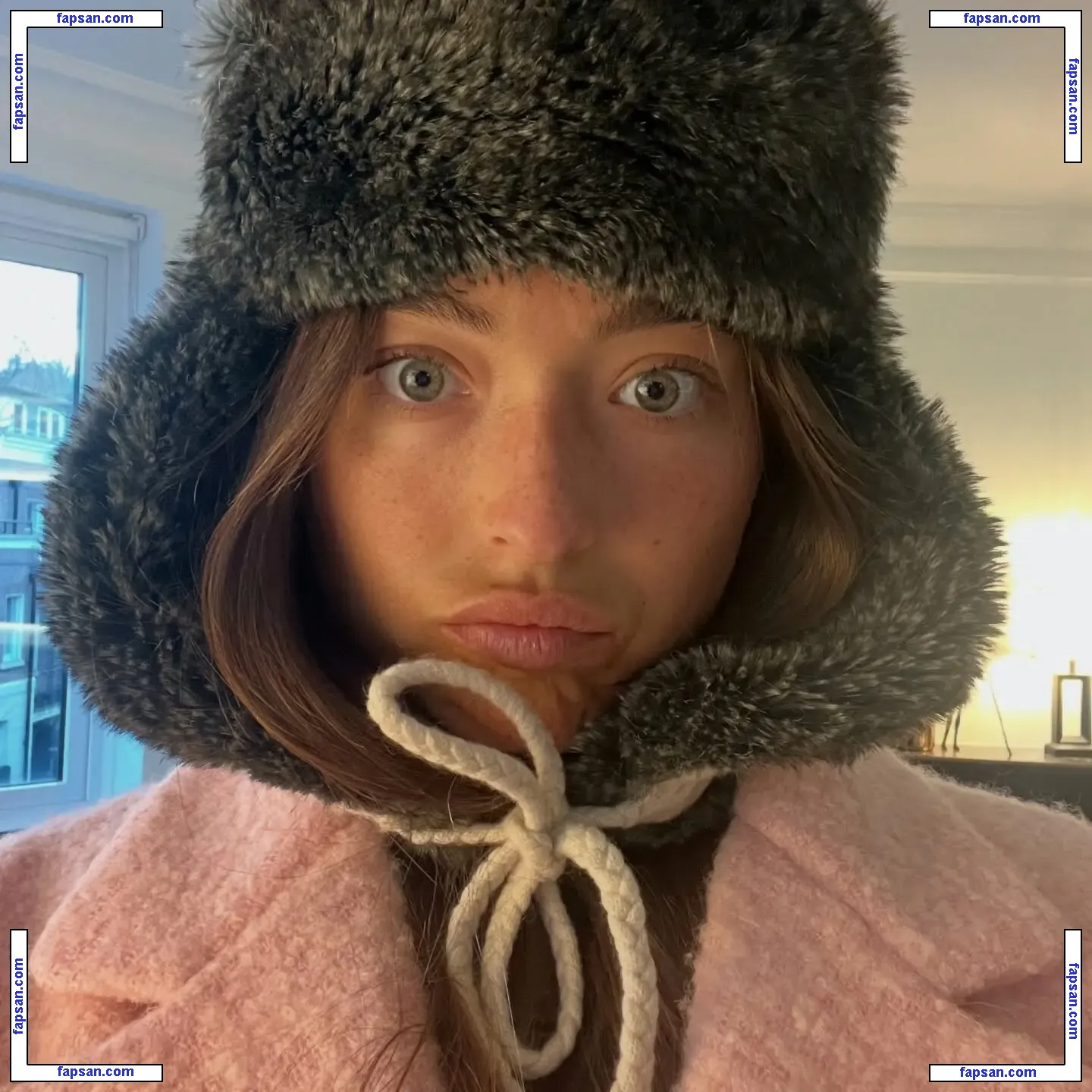 Lola Consuelos nude photo #0033 from OnlyFans