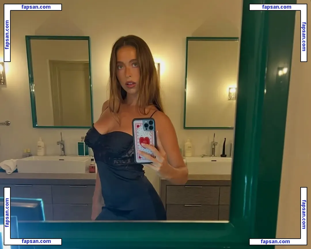 Lola Consuelos nude photo #0037 from OnlyFans