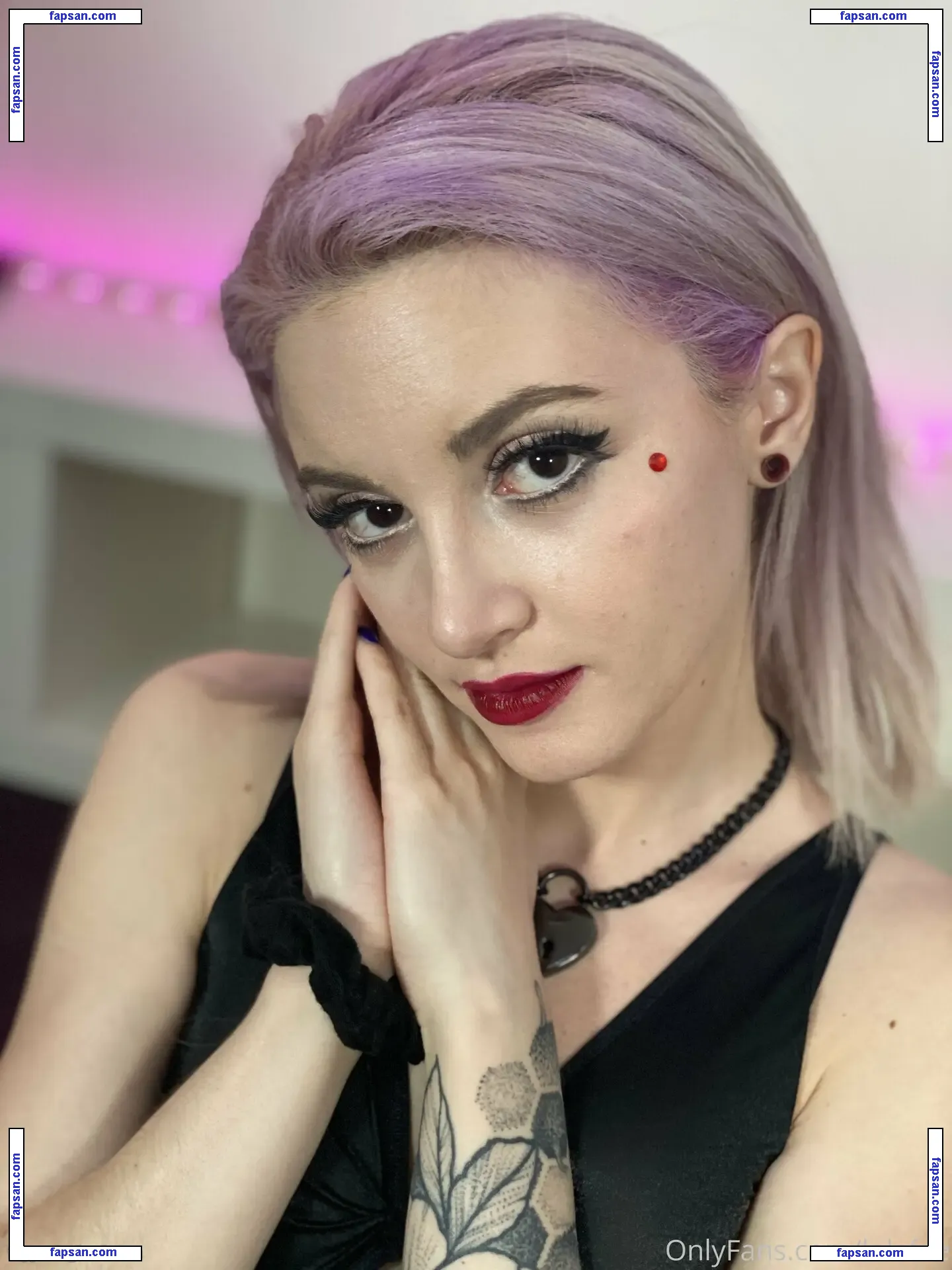 Lola Fae nude photo #0123 from OnlyFans