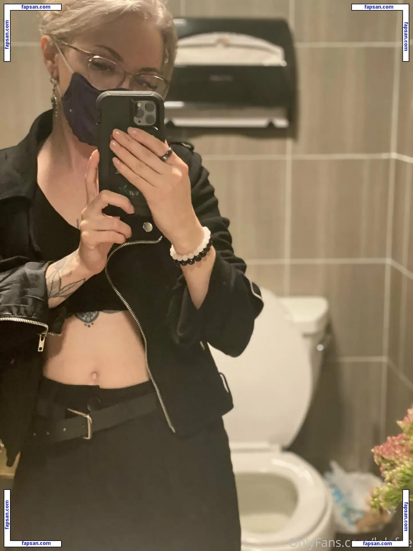 Lola Fae nude photo #0131 from OnlyFans