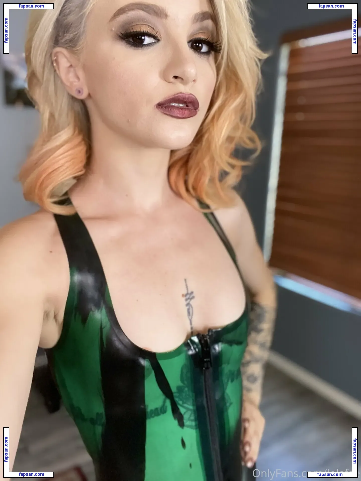 Lola Fae nude photo #0470 from OnlyFans