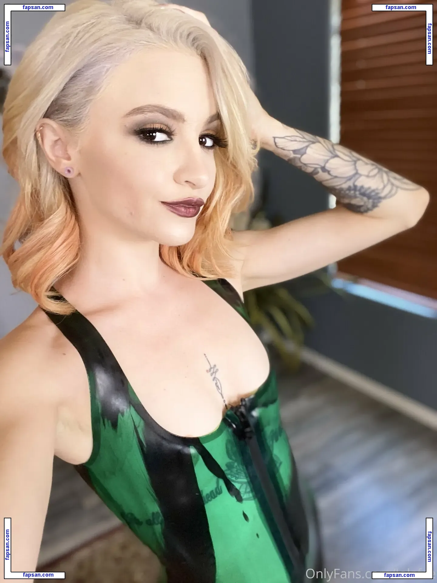 Lola Fae nude photo #0474 from OnlyFans