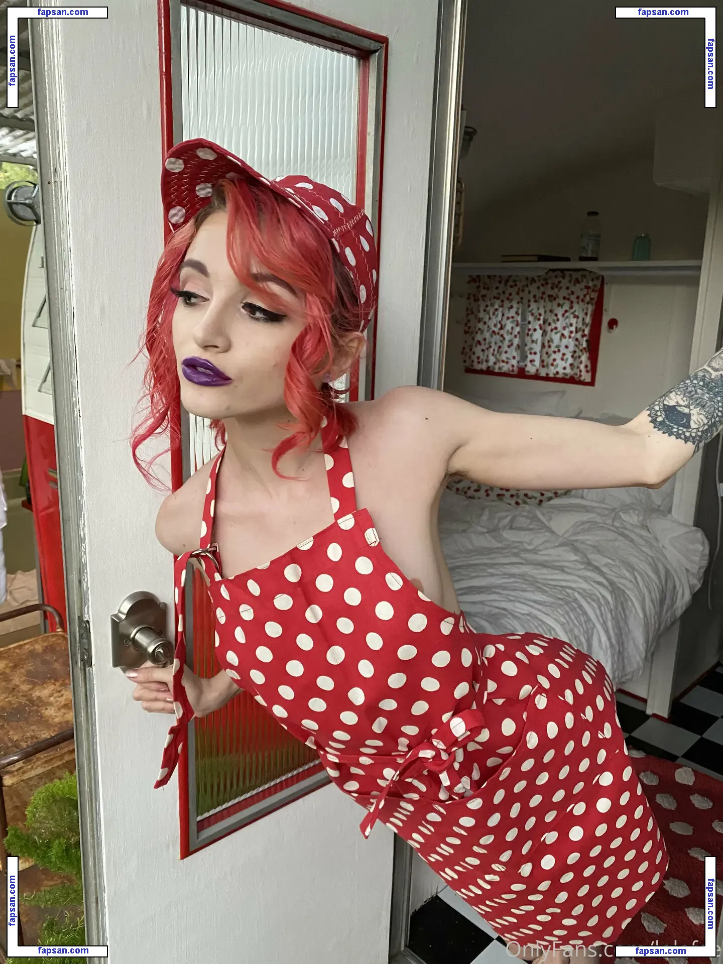 Lola Fae nude photo #0481 from OnlyFans