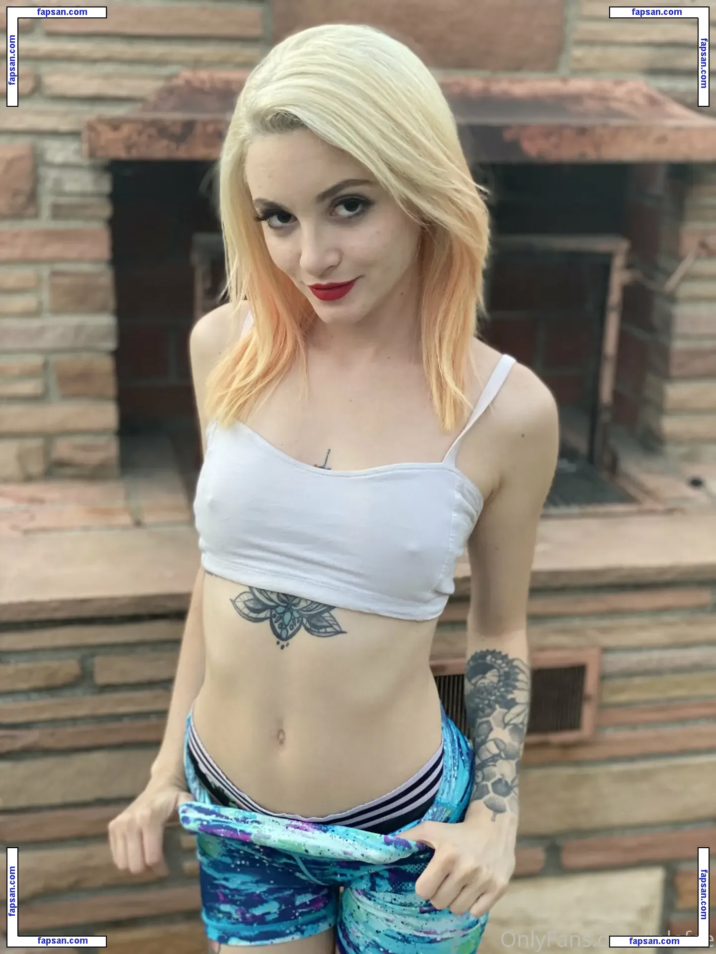 Lola Fae nude photo #0591 from OnlyFans