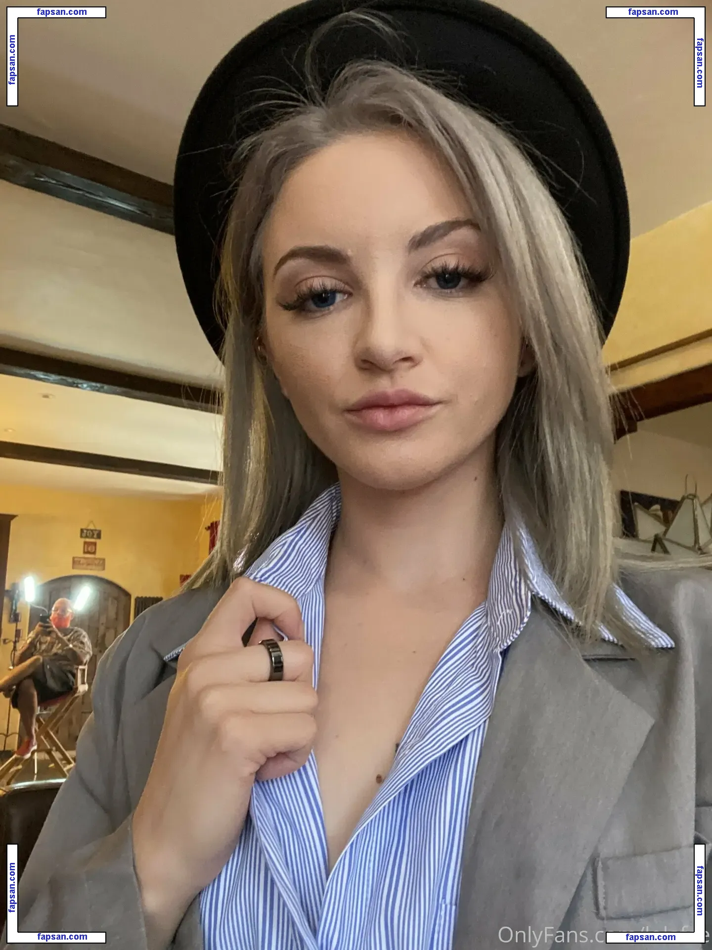 Lola Fae nude photo #0781 from OnlyFans