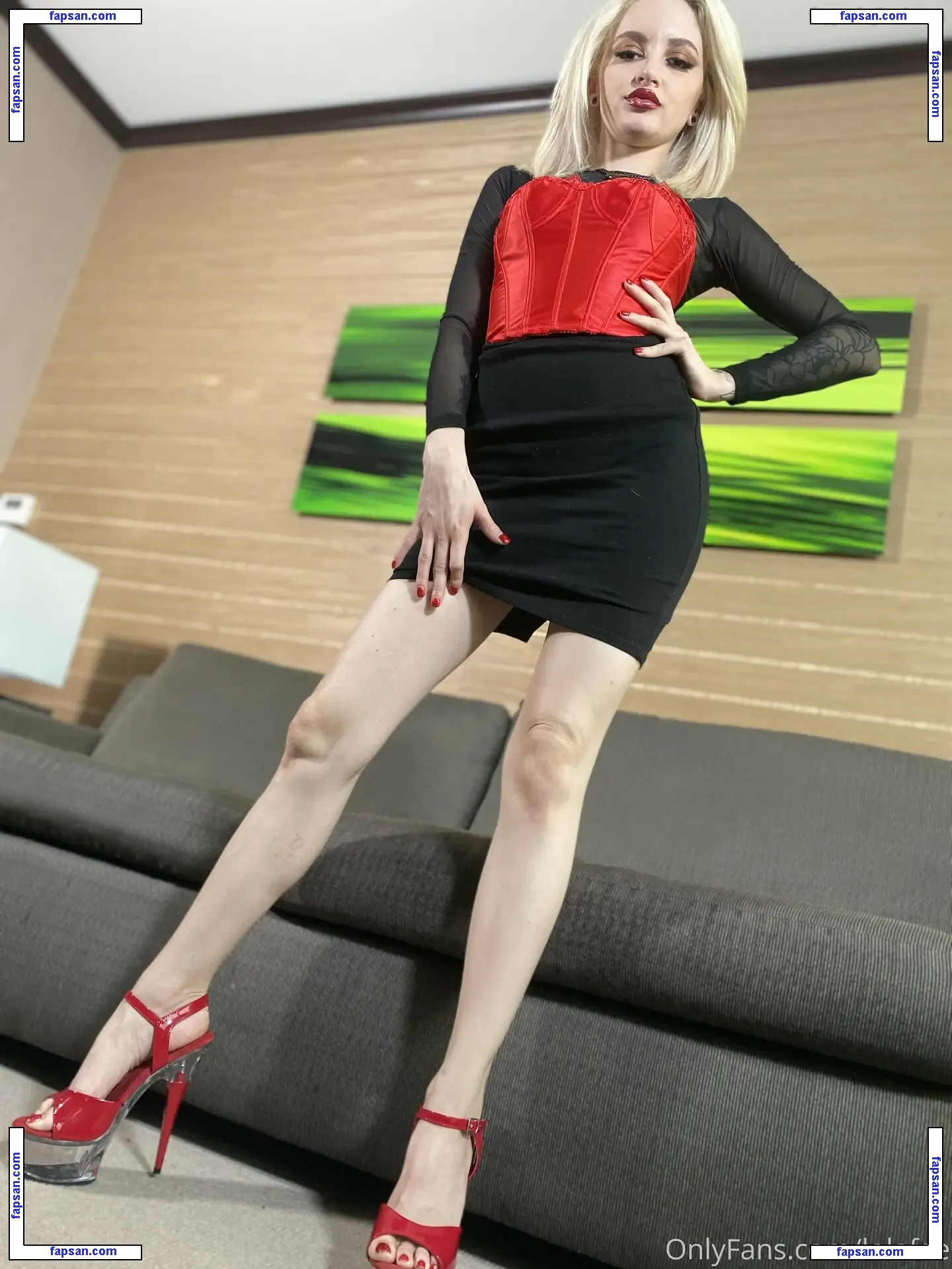 Lola Fae nude photo #0842 from OnlyFans