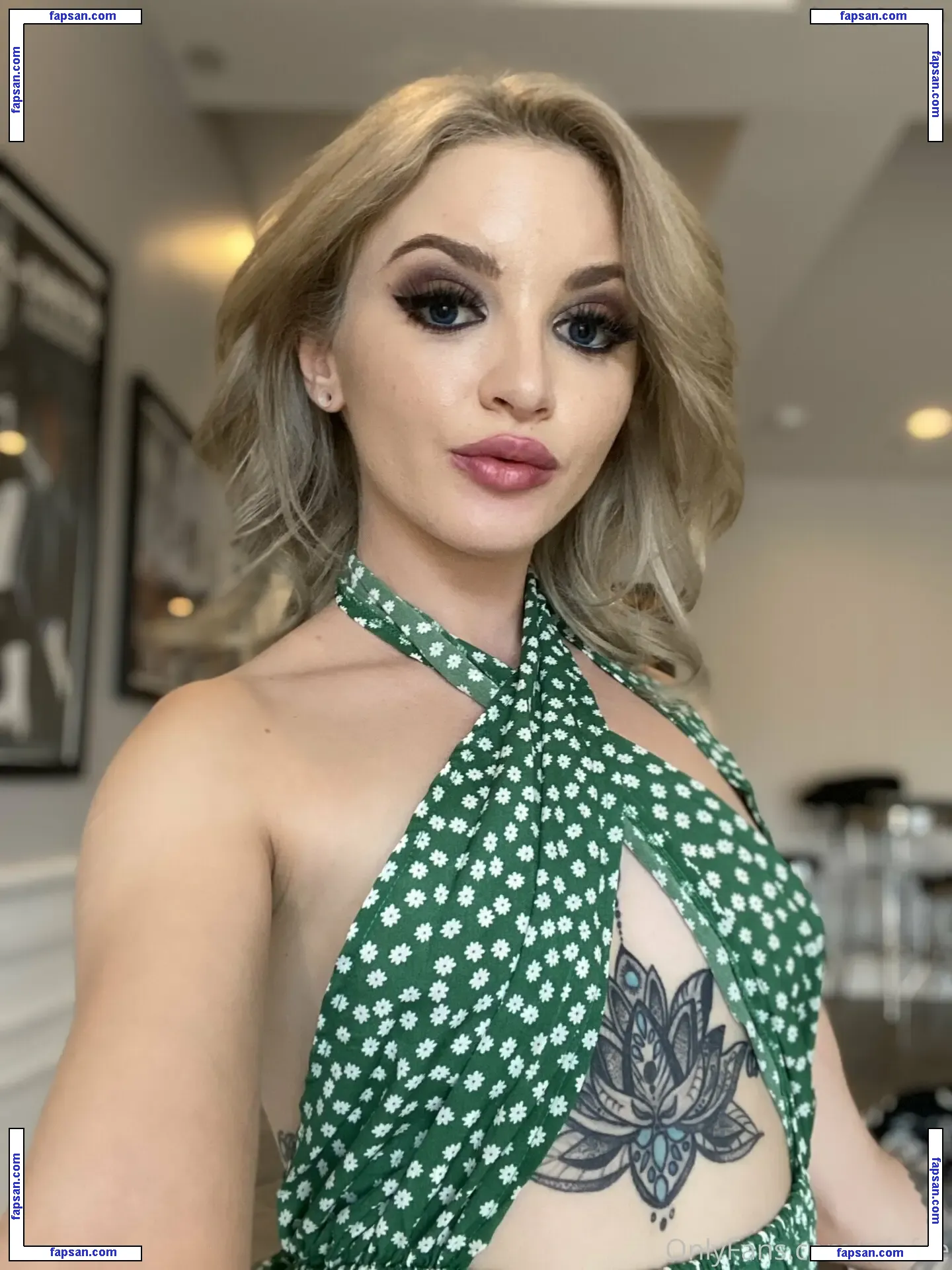 Lola Fae nude photo #0898 from OnlyFans