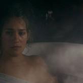 Lola Kirke nude #0041