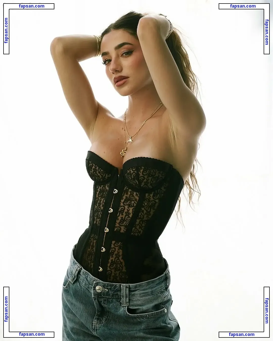 Lola Lolita nude photo #0031 from OnlyFans
