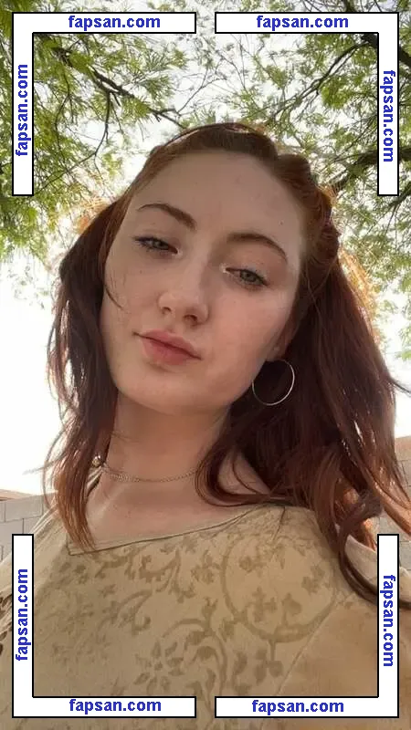 Lola May nude photo #0004 from OnlyFans