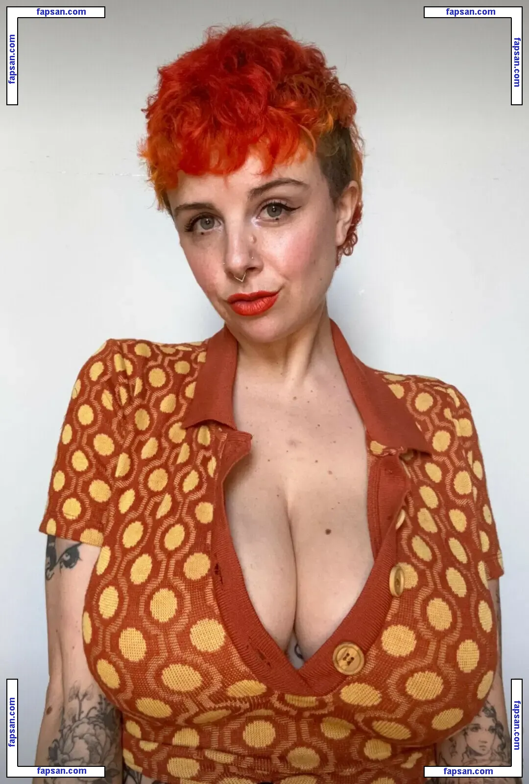 Lola.milk nude photo #0001 from OnlyFans