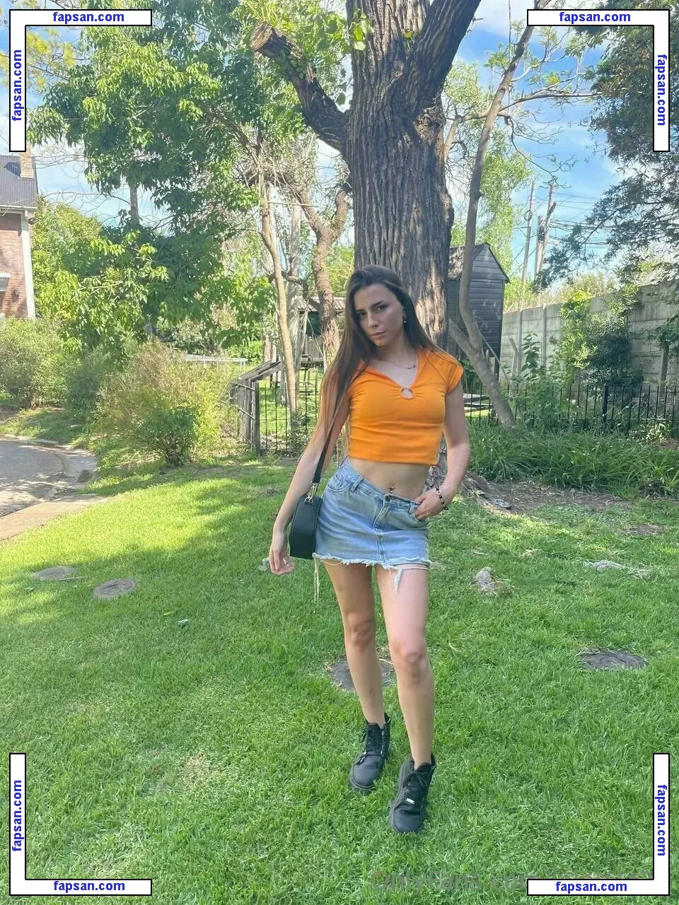 lolalala23 nude photo #0200 from OnlyFans