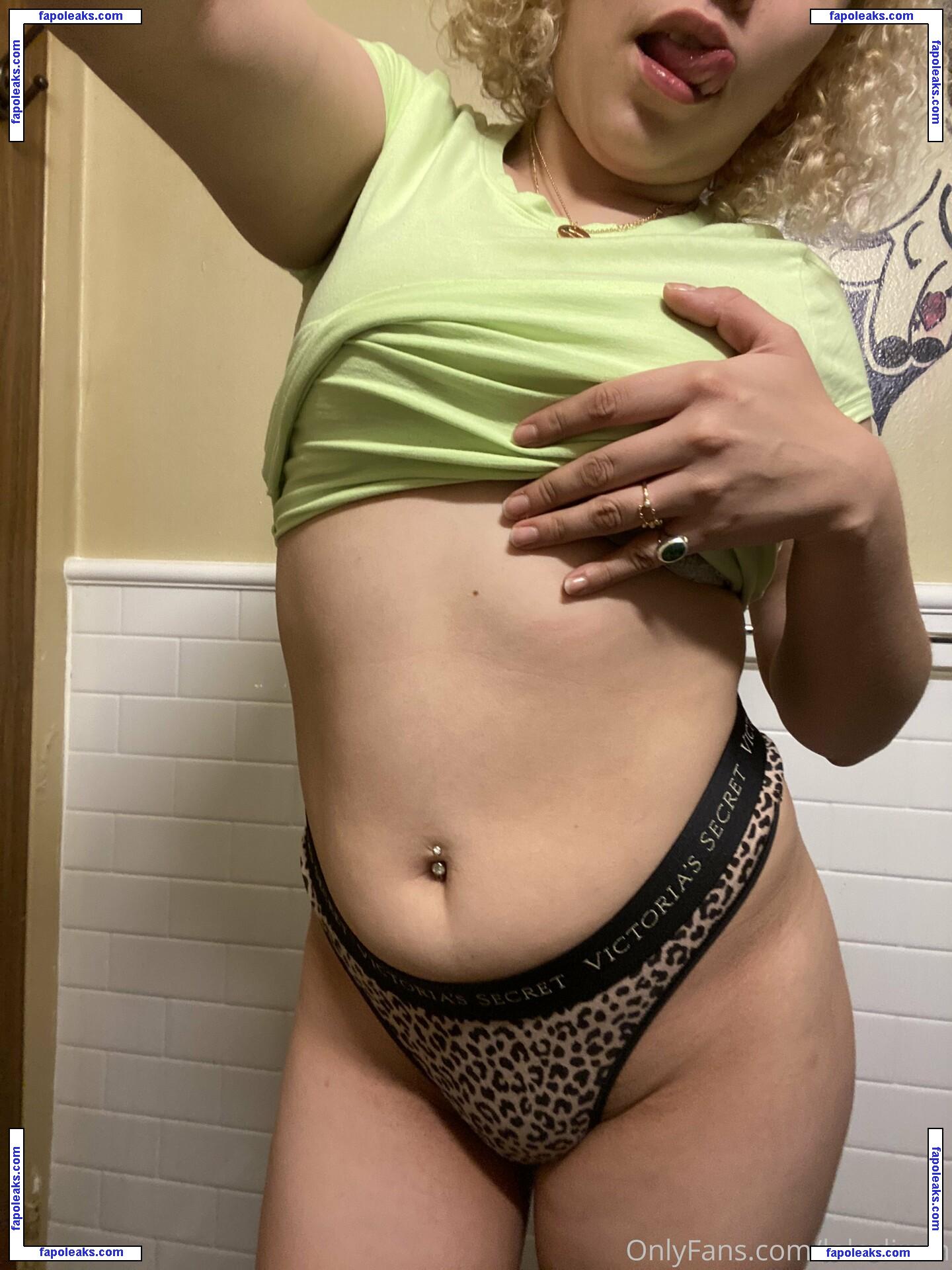 lolaslimm / urs_truly.24 nude photo #0011 from OnlyFans