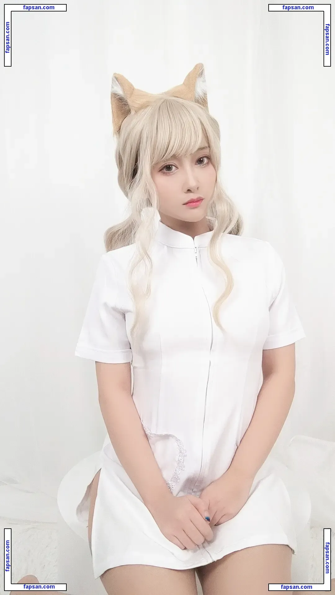 LoLiSAMA nude photo #0028 from OnlyFans