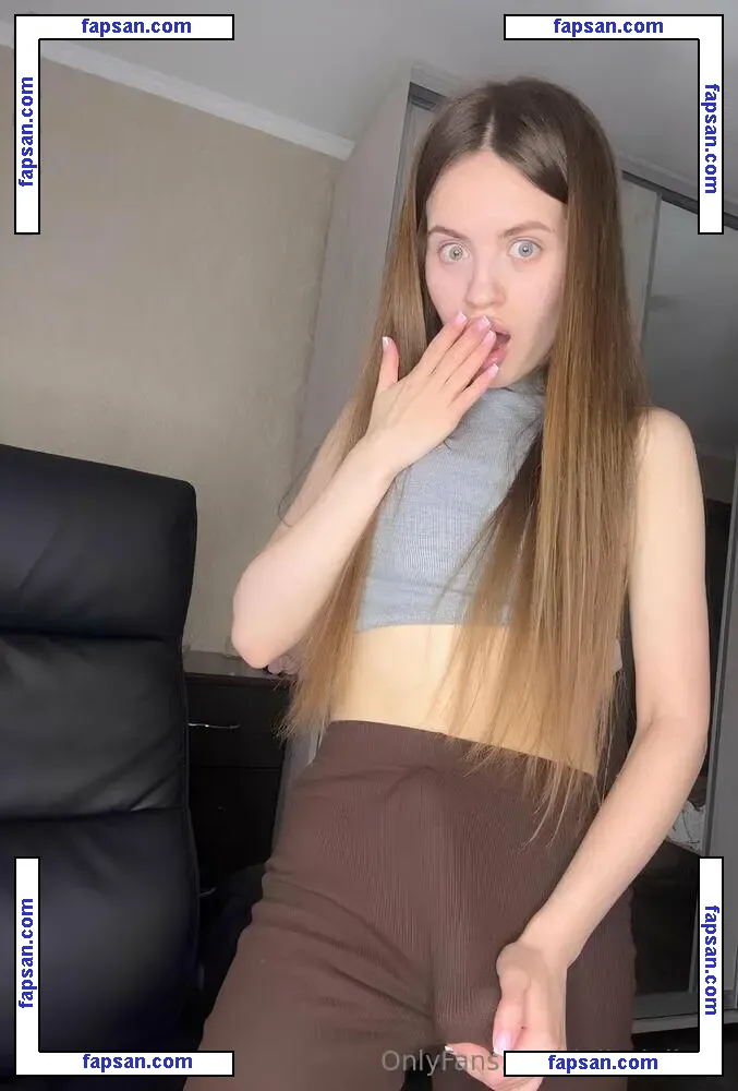 lolly_jully_x nude photo #0031 from OnlyFans
