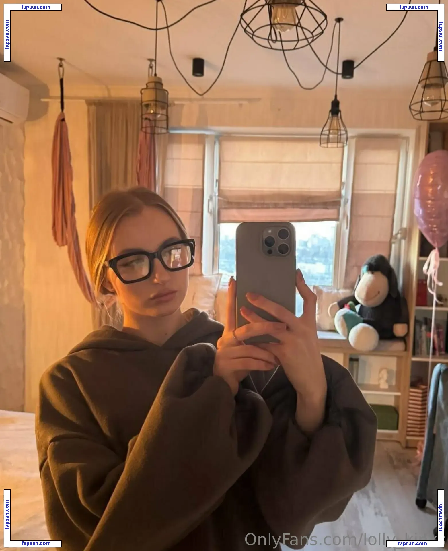 lolly_kinks nude photo #0002 from OnlyFans