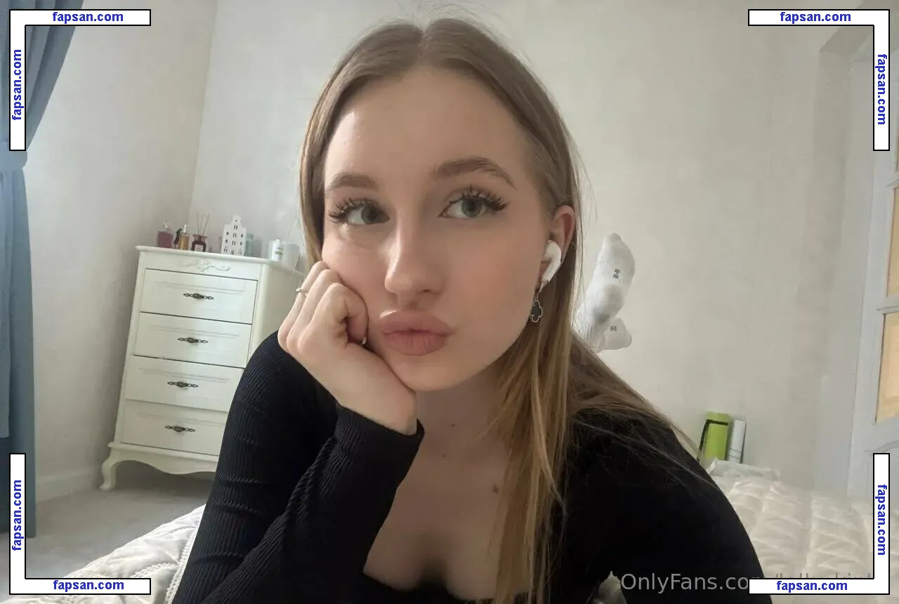 lolly_kinks nude photo #0003 from OnlyFans