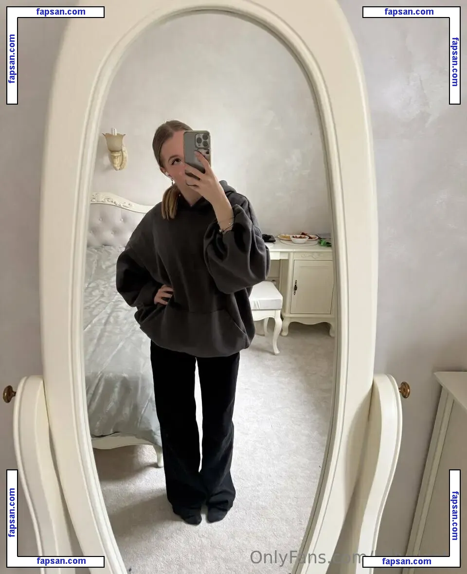 lolly_kinks nude photo #0007 from OnlyFans