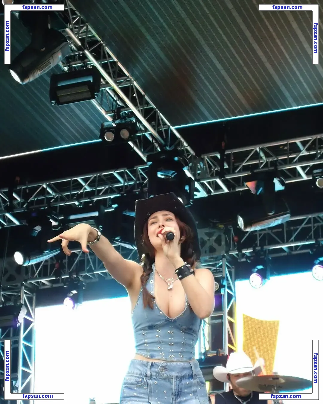 Lølø голая фото #0230 с Онлифанс