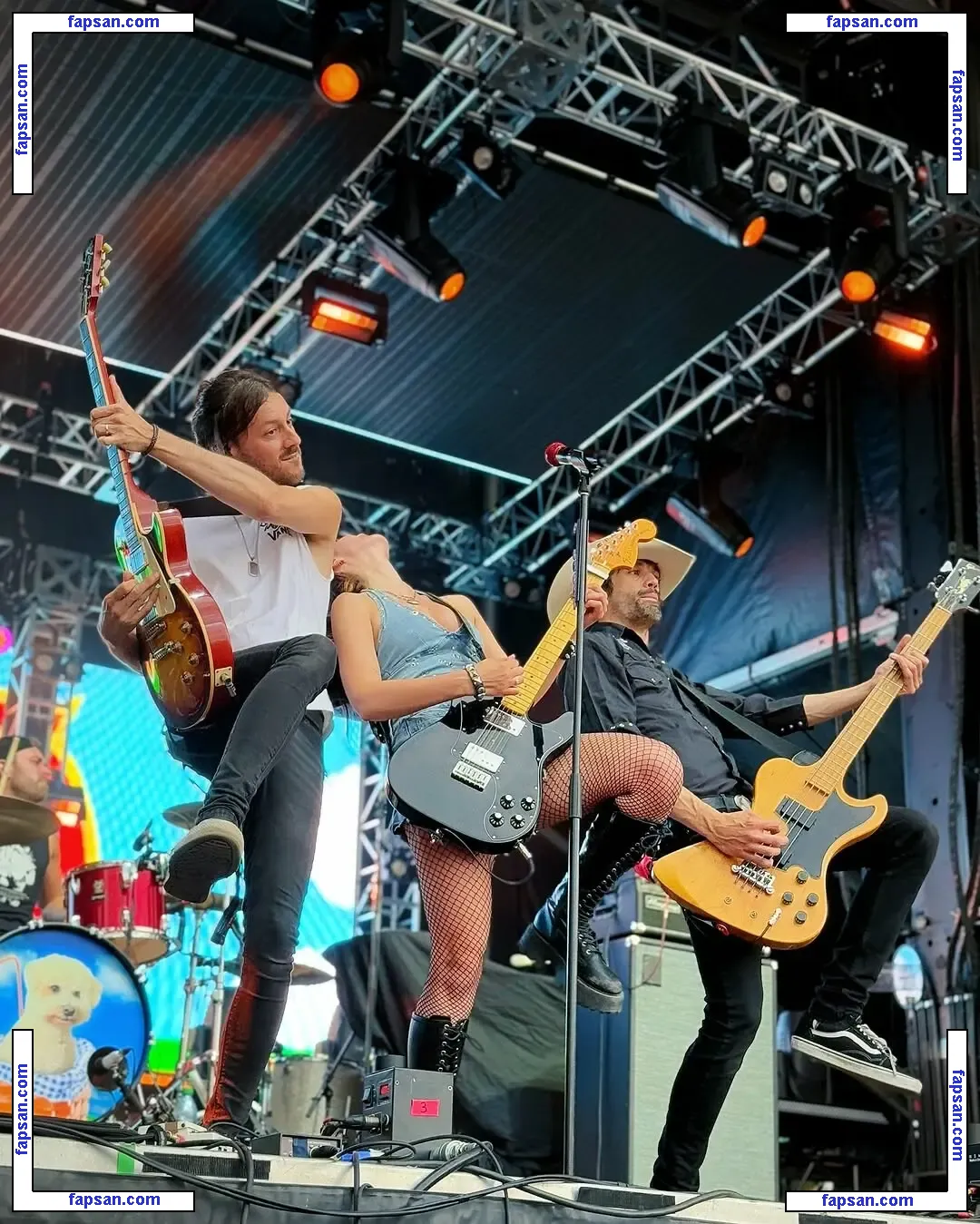 Lølø голая фото #0235 с Онлифанс