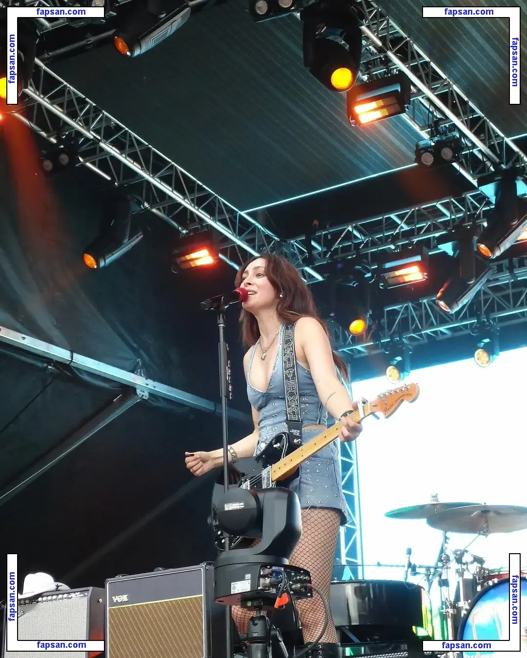 Lølø голая фото #0243 с Онлифанс