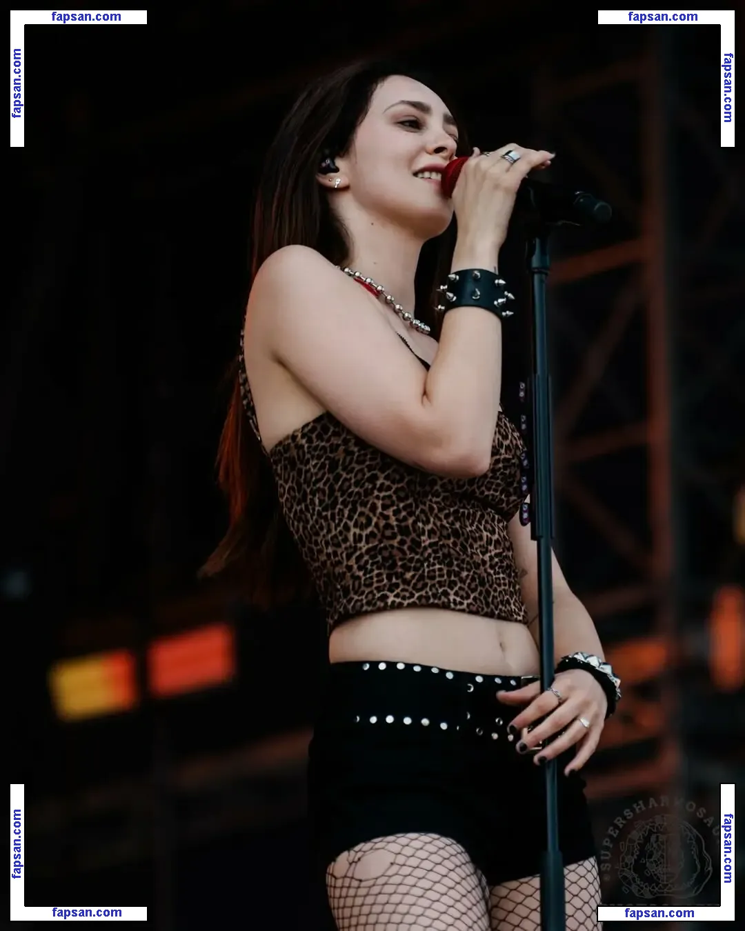 Lølø голая фото #0245 с Онлифанс