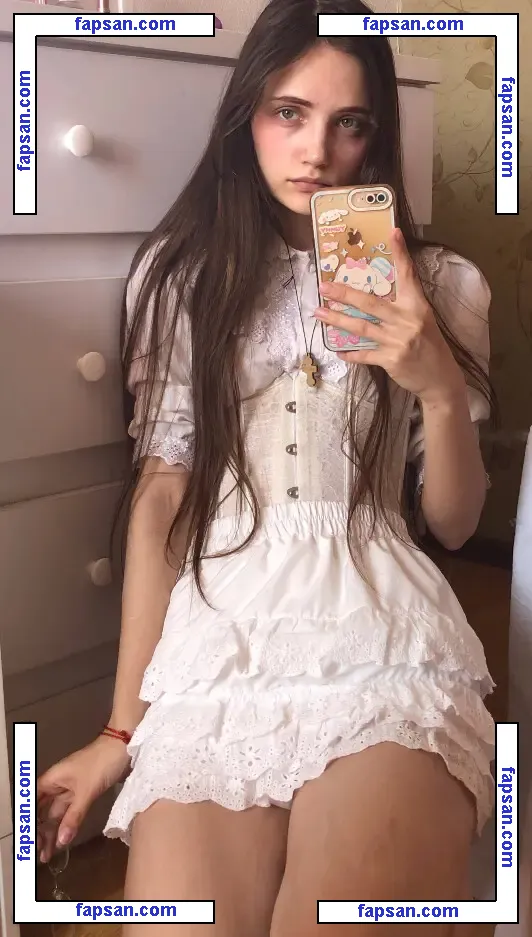 lolyamolya nude photo #0003 from OnlyFans