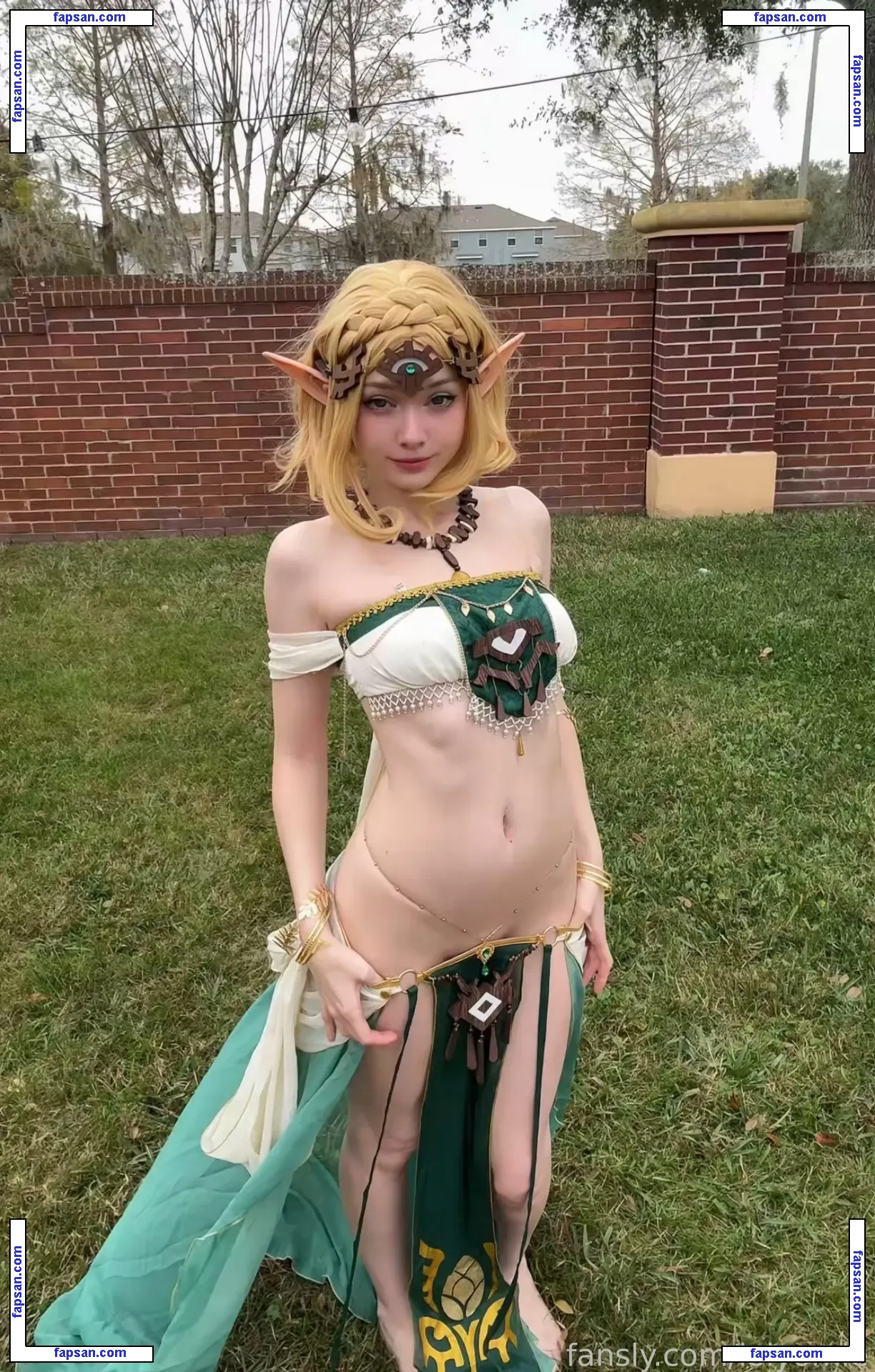 lolyomie nude photo #0009 from OnlyFans