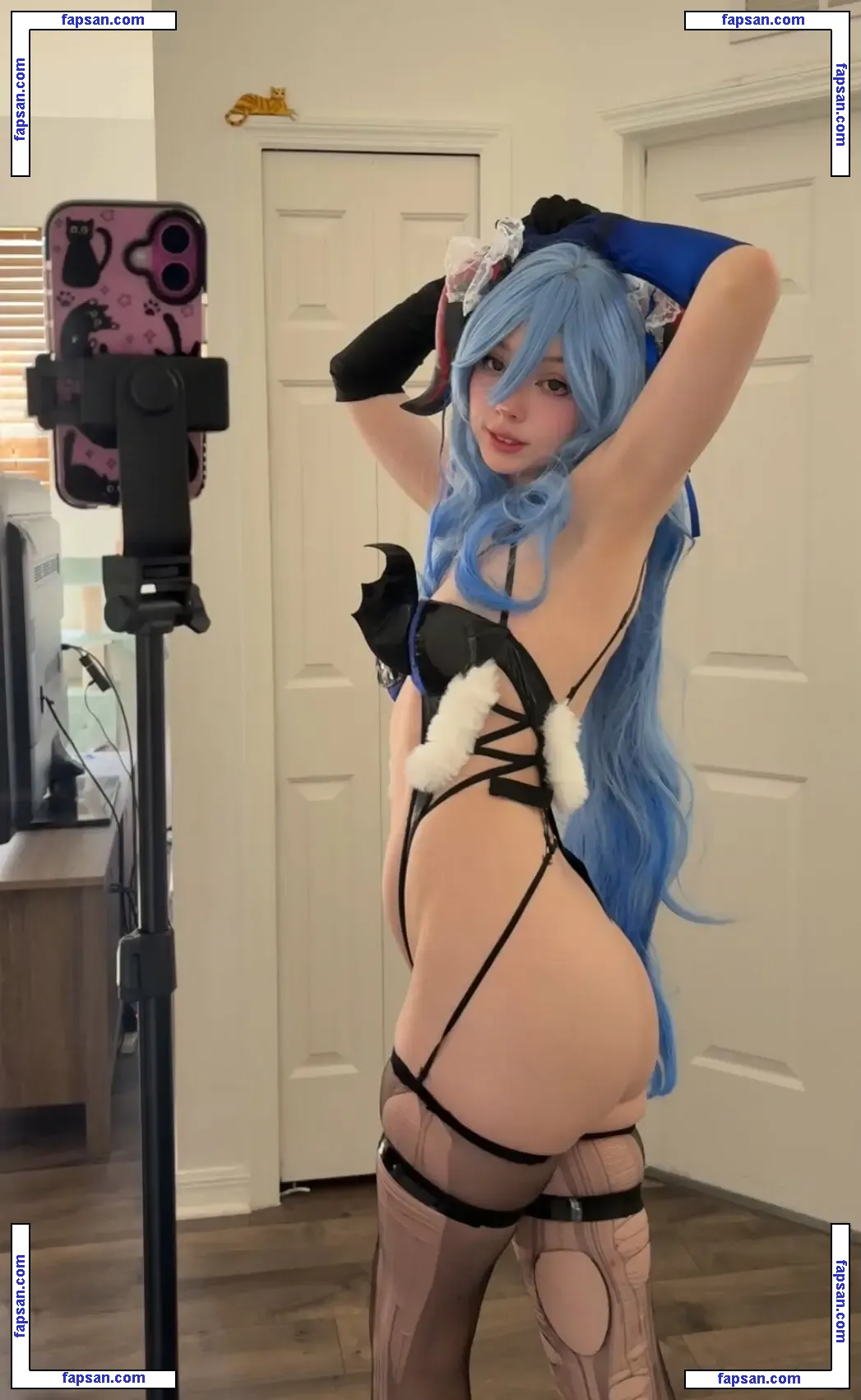 lolyomie nude photo #0013 from OnlyFans