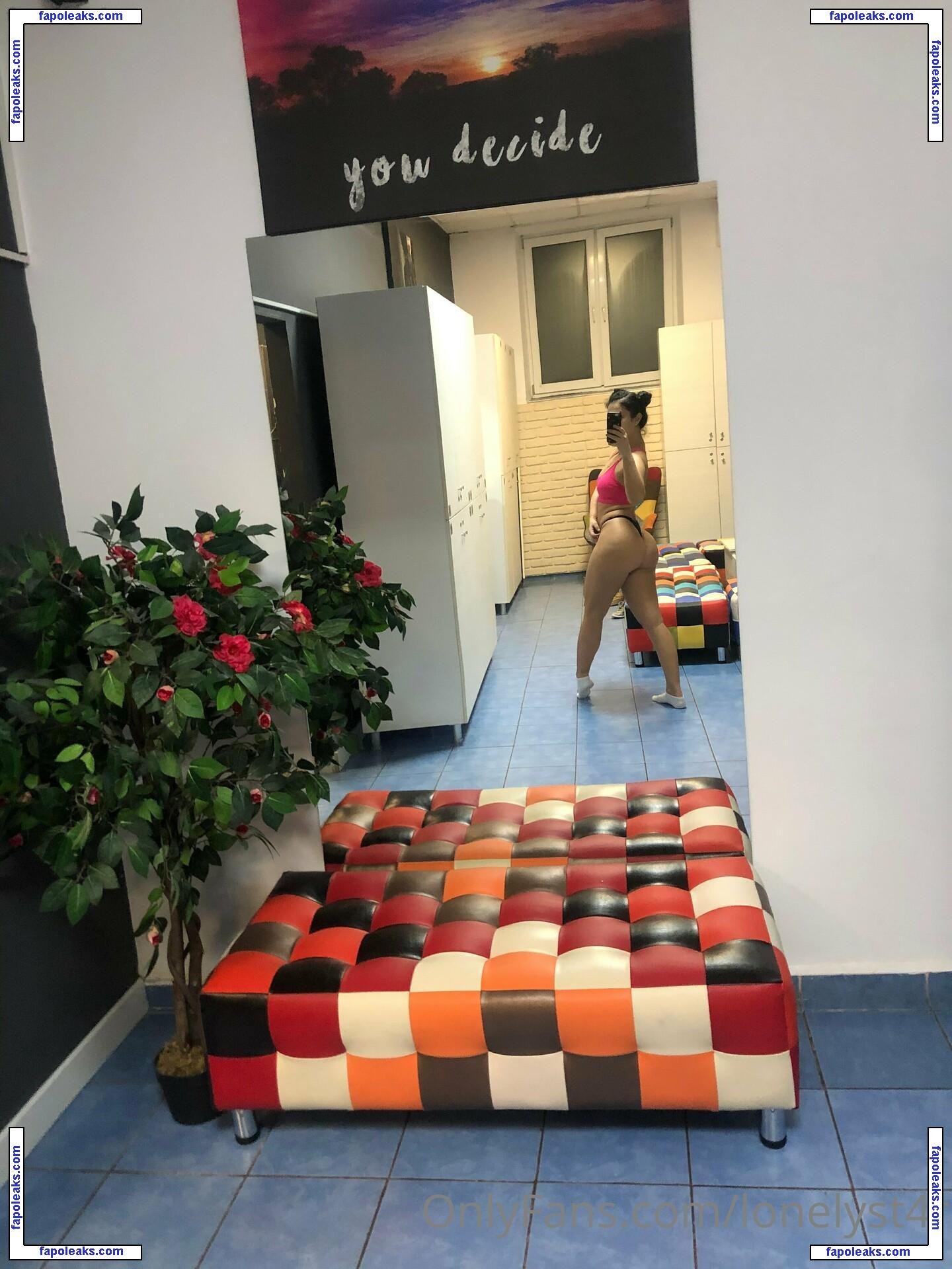 Lonelyst4r / onix.phoenix nude photo #0001 from OnlyFans