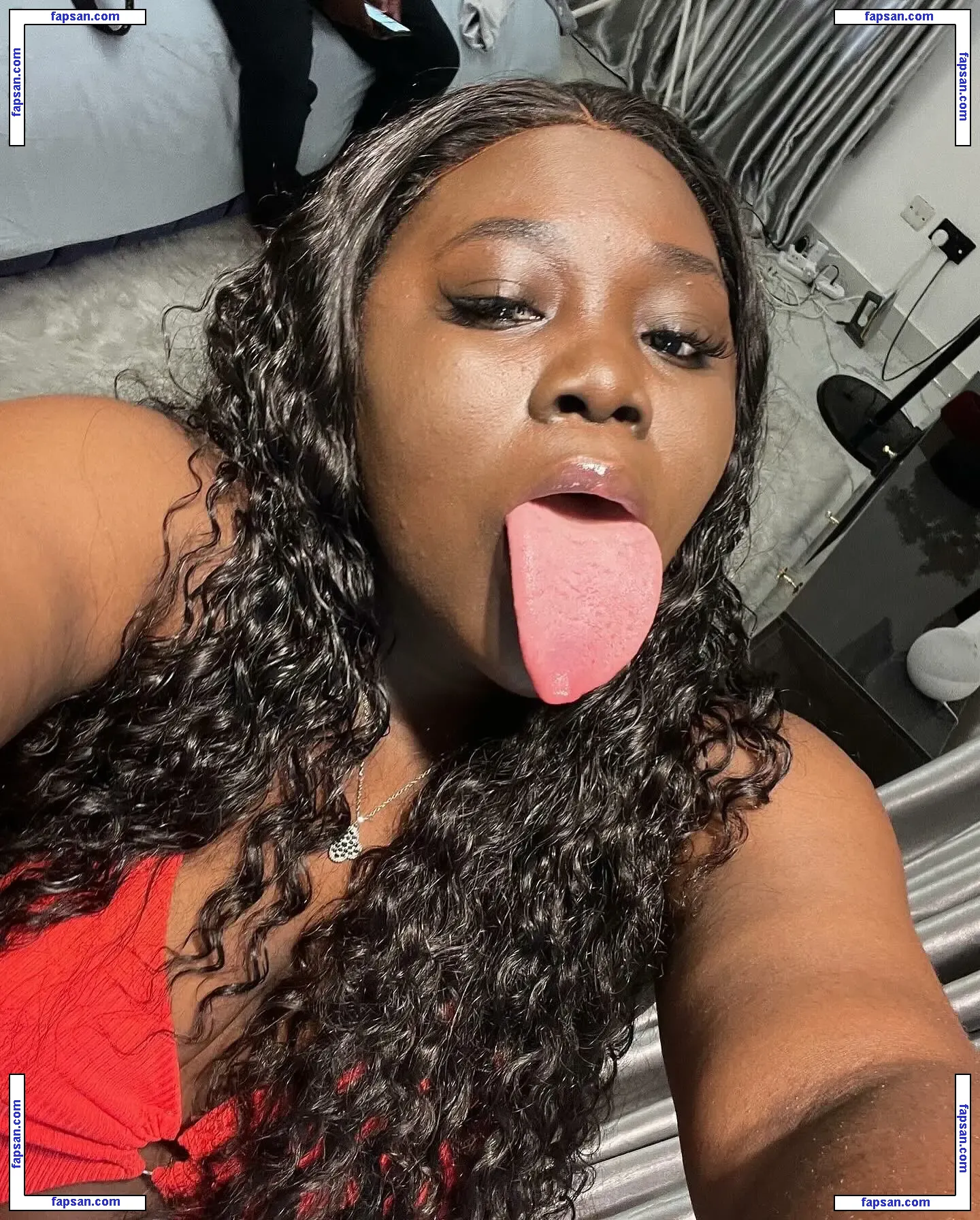 Long Tongue Fetish nude photo #0038 from OnlyFans