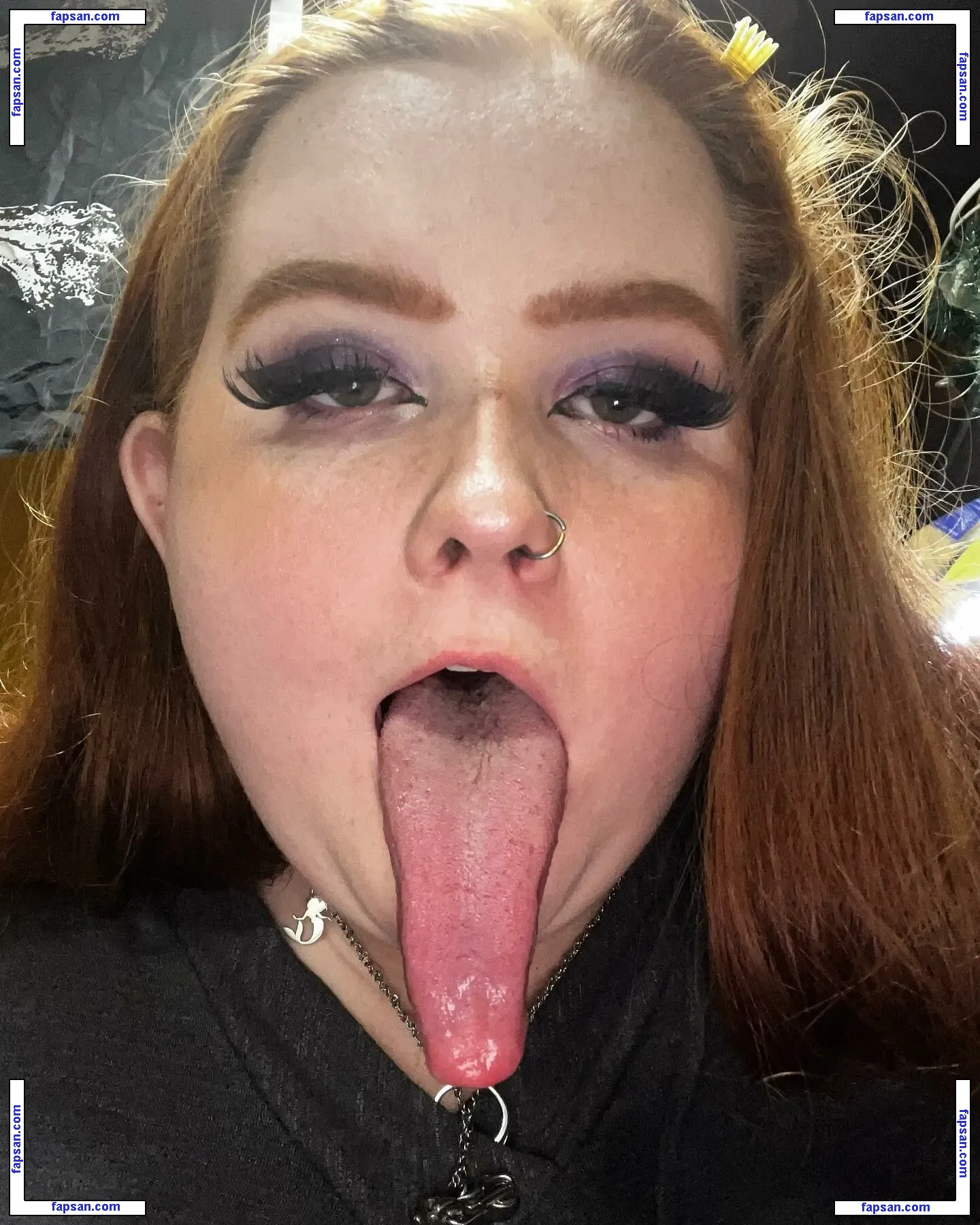 Long Tongue Fetish nude photo #0043 from OnlyFans